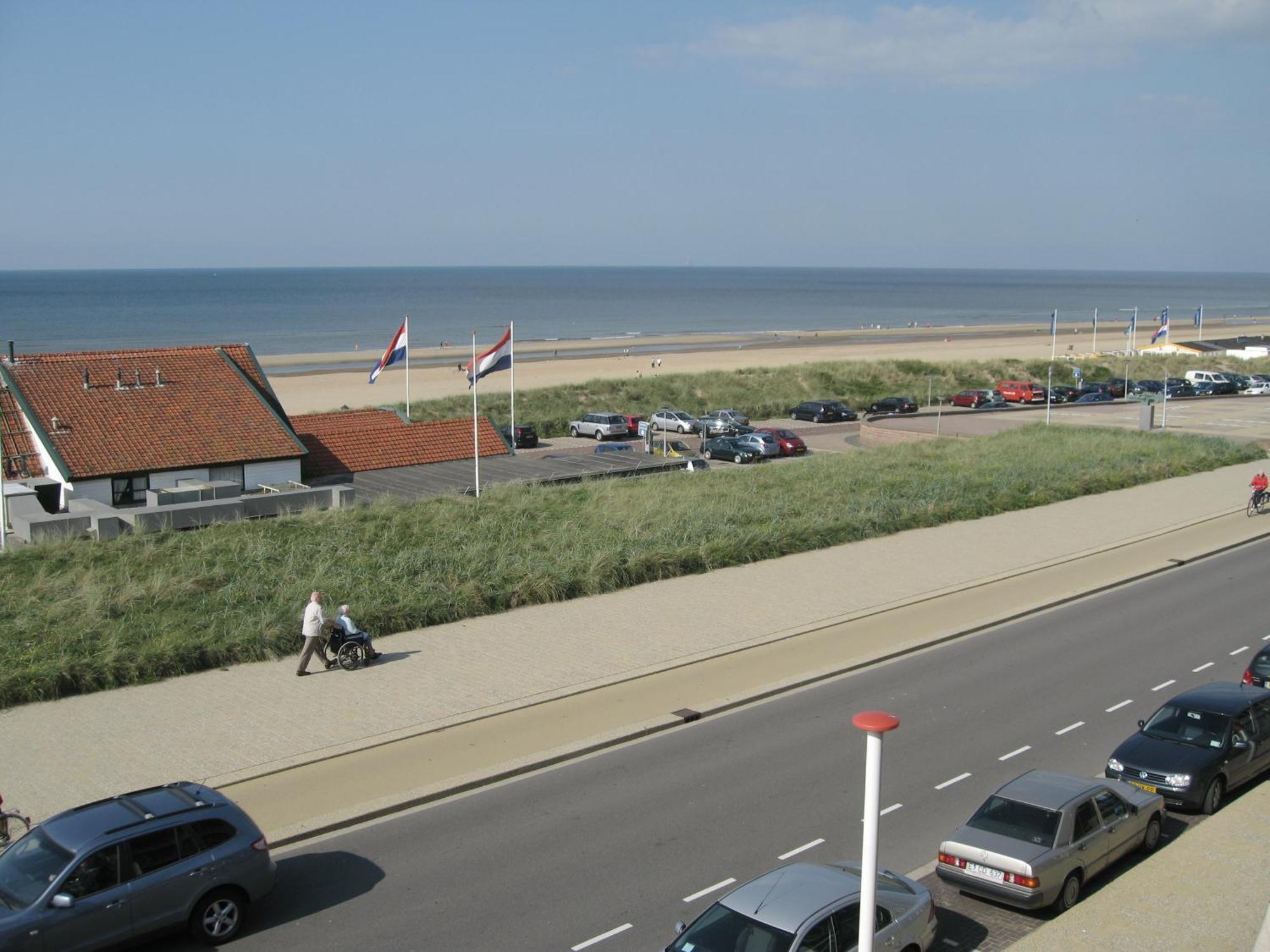Bed&Breakfast Aan Strand Katwijk aan Zee Екстериор снимка